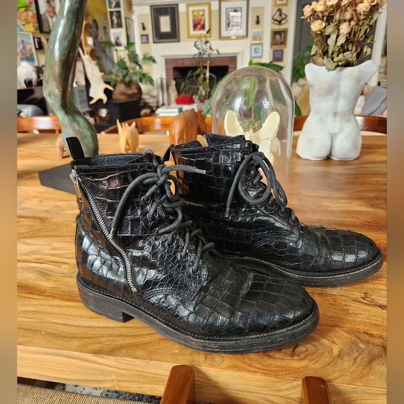 Saint Laurent crocodile embossed combat boots - Picture 1 of 8